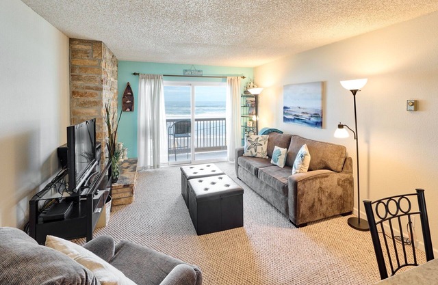 Golden Gulls - Cute Third Floor Suite