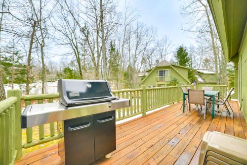 Golf, Hike and Soak in Pond Views Lewiston Escape!