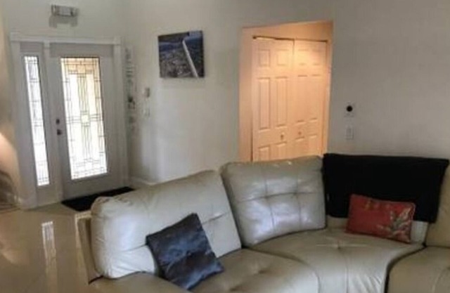 Golfcourse Home with heated pool!