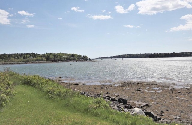 Gorgeous 5 Bed Seaside Farmhouse!