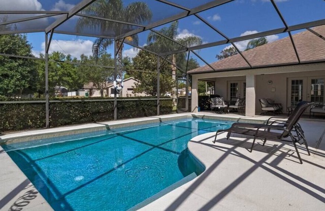 Gorgeous Greater Groves Clermont South Face Pool