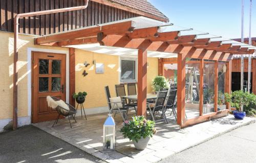 Gorgeous Home In Waldthurn With Wifi