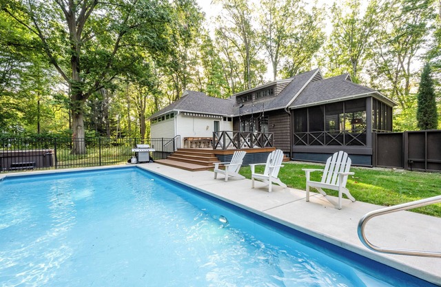 Gorgeous Lakeside Home With Pool, Hot Tub, And More!