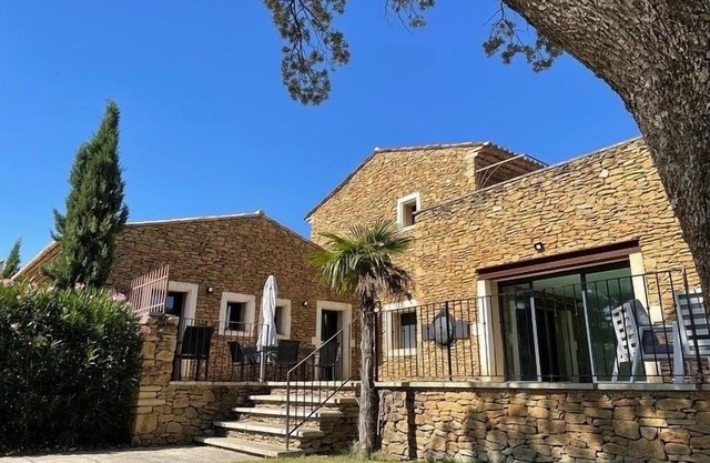 Gorgeous villa with indoor pool and outdoor pool Gite Les Aiguiers
