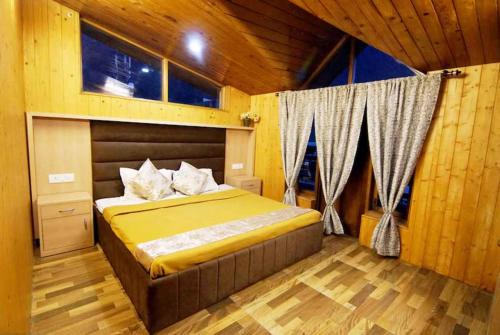 Goroomgo Hotel Daddy Manali
