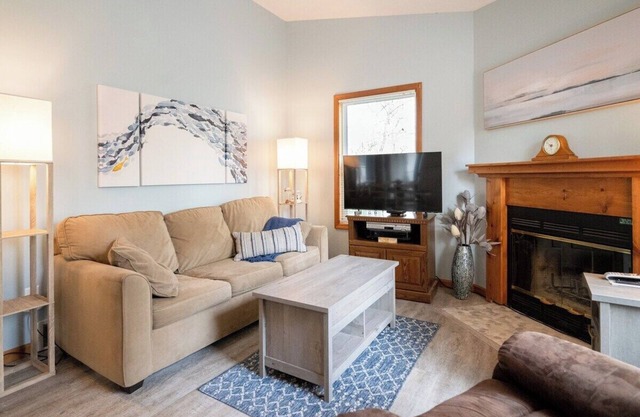 Goshorn Lake Resort Cottage #25