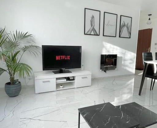 Grand F3 à 30mn de Paris - Terrasse + Parking privé