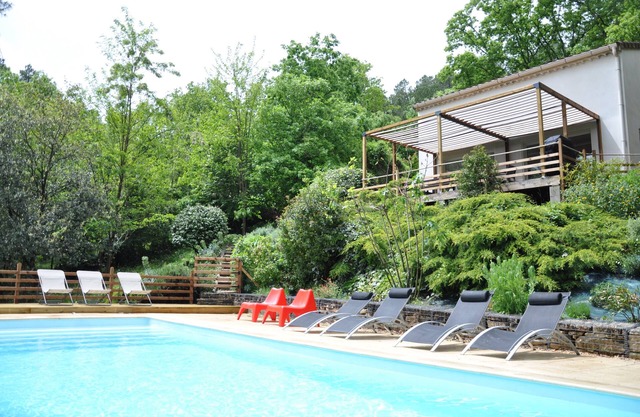 Grande Maison Avec Piscine au Cœur des Gorges de L'ardèche