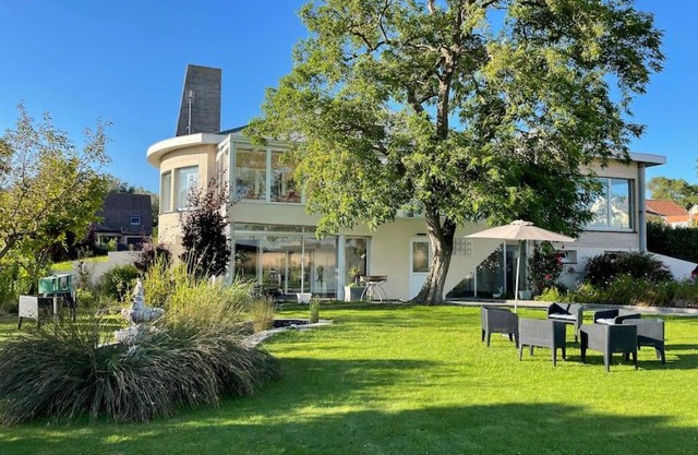 Grande Villa de 8 chambres avec Balnéothérapie- Vill'Acacia