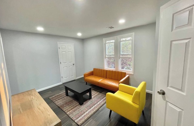 Great Apartment 35 min to NYC & 15 to EWR Airport