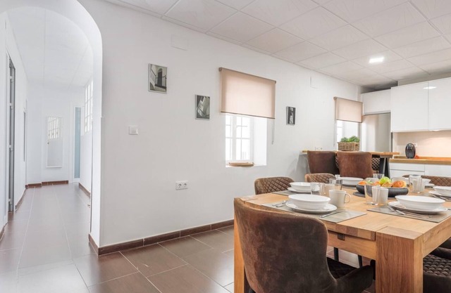 GREAT DREAM APARTMENT ↑ QUALITIES 5 BED 2 BATHS