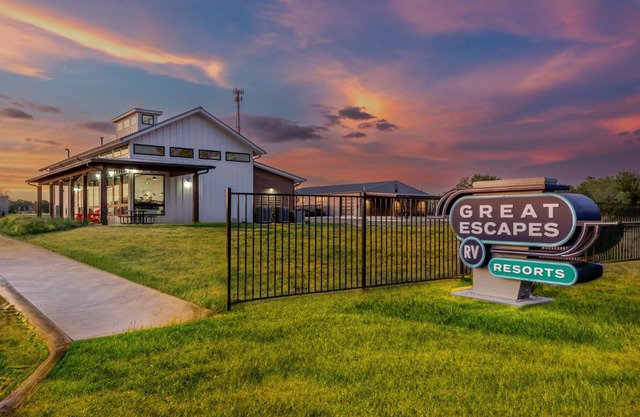 Great Escapes RV Resort Bryan College Station