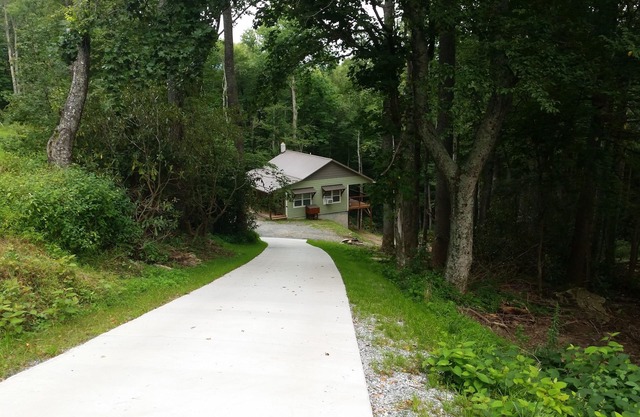 GREAT Location. Private Cottage near Blowing