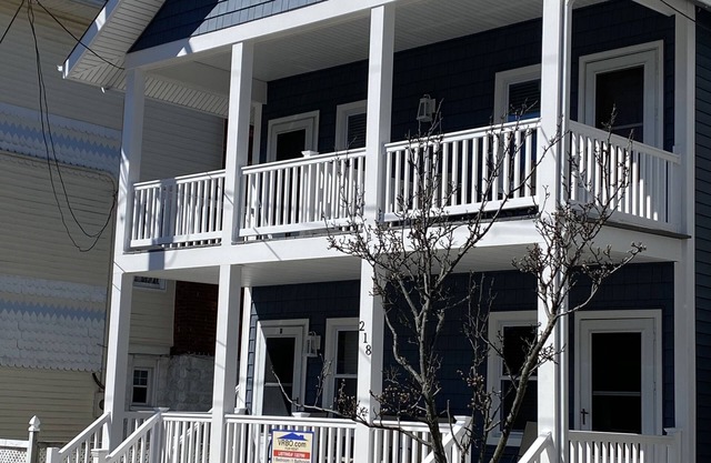 GREAT OCEAN CITY LOCATION-NEXT TO BEACH & BOARDWALK!