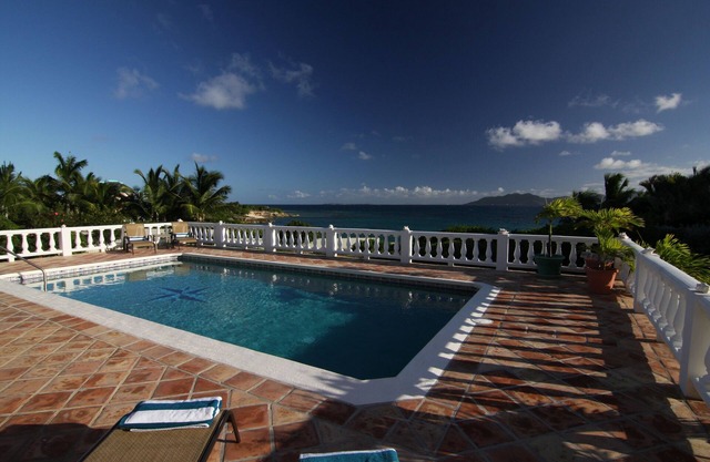 Great Value! Mainstay Villa @ Elsie Bay. Ocean Front! Rent as a 1, 2, or 3 BR