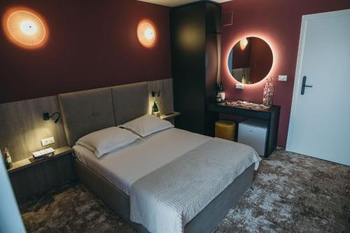 Grey Residence