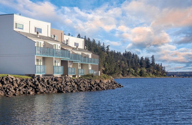 Grill up some salmon and look out over the bay!