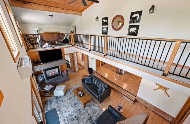 Grizzly Trail Lodge Executive Retreat