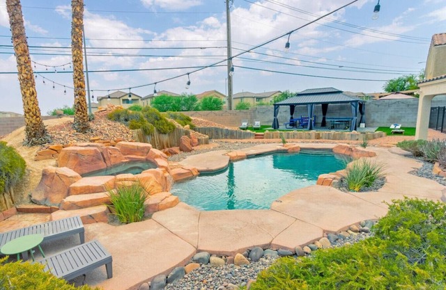 Group 5 BD Home w/Pool and more