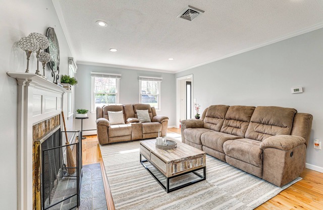 Group Getaway w/Outdoor Oasis in Southington!