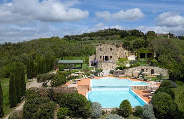 Guado al Sole 26+4, Emma Villas