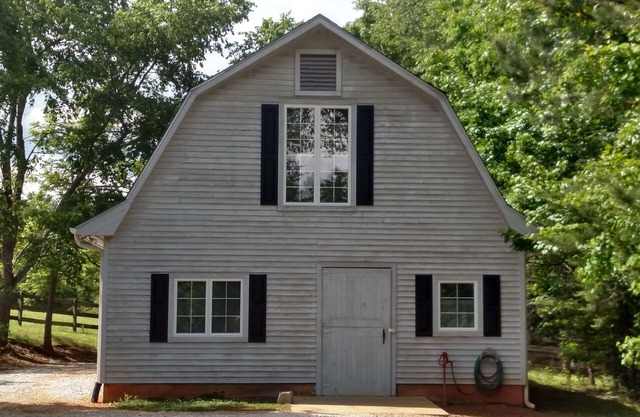 Guest House/Barn Apartment near Tryon International Equestrian Center.