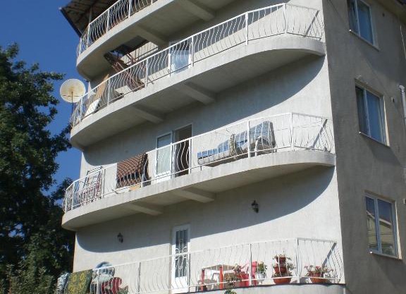 Guest house on Rakhmaninova 21