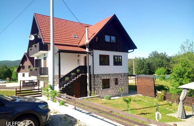 Guesthouse Family Bosnic -One bedroom apartment with Terrace