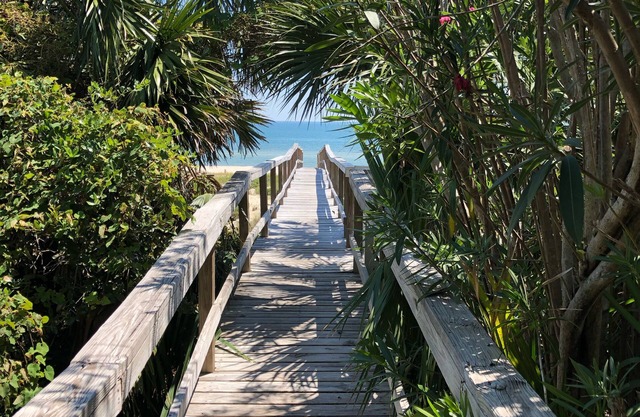 Gulf Views. Steps to beach and pool. Pets ok. Beautiful, lush property.