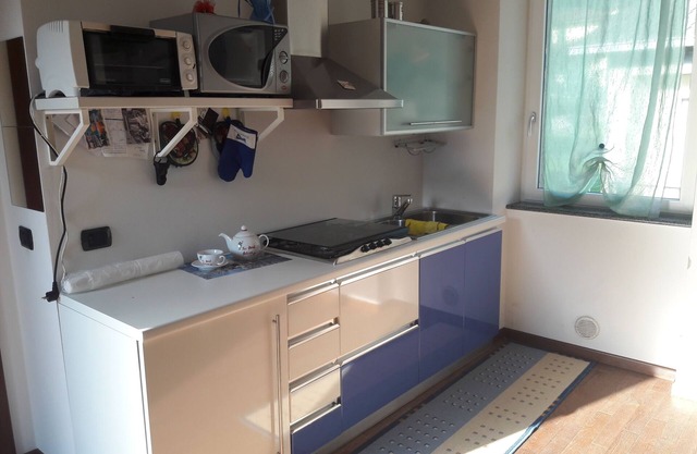 HABITABLE HOUSE 2 PEOPLE + 1 baby, VIDEO SURVEILLED PARKING