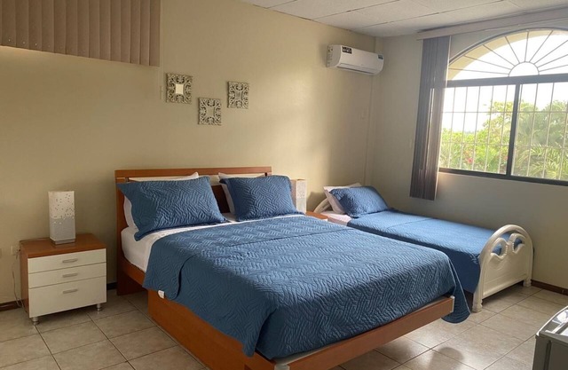 Habitación Privada en Los Ceibos - Garden View