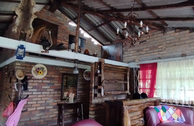 Hacienda, glamping El Atardecer, km 46 via a loja