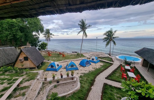 Hagdan Reef Dive Spot by HiveRooms