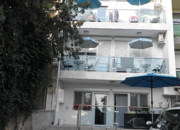 Hajnalház Apartments