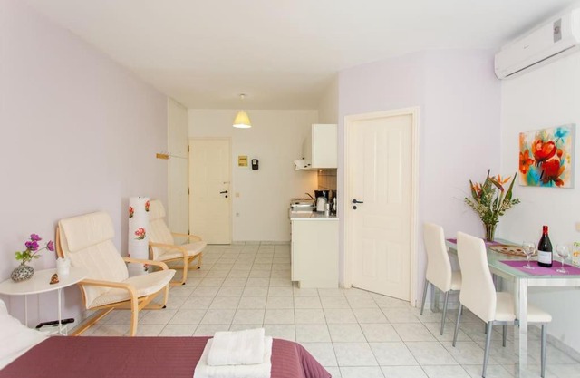 Halepa Apartments