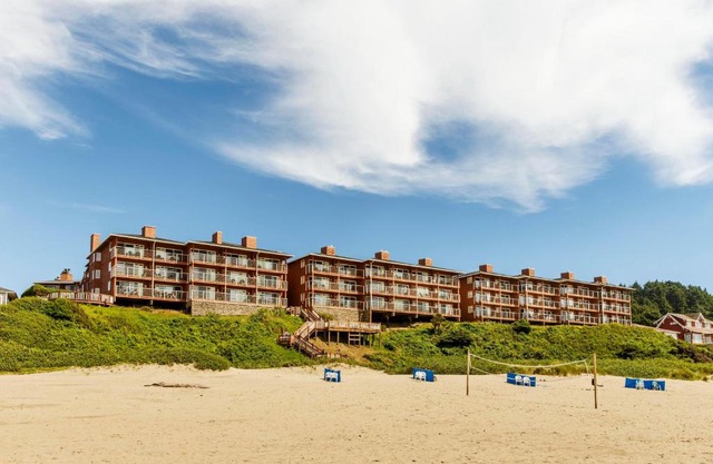 Hallmark Resort in Cannon Beach