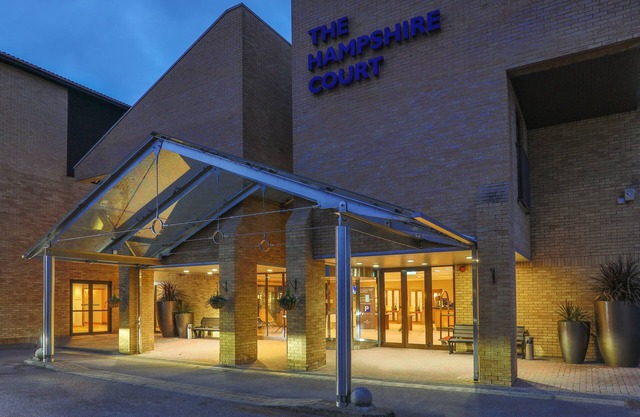 Hampshire Court Hotel & Spa
