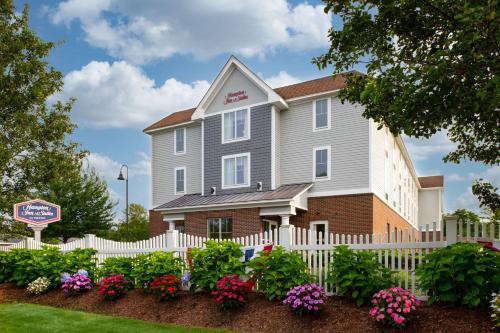 Hampton Inn & Suites - Cape Cod/West Yarmouth