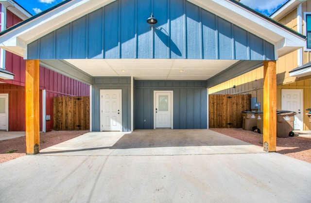 Happy Holiday Inn - 3BR 2.5BA