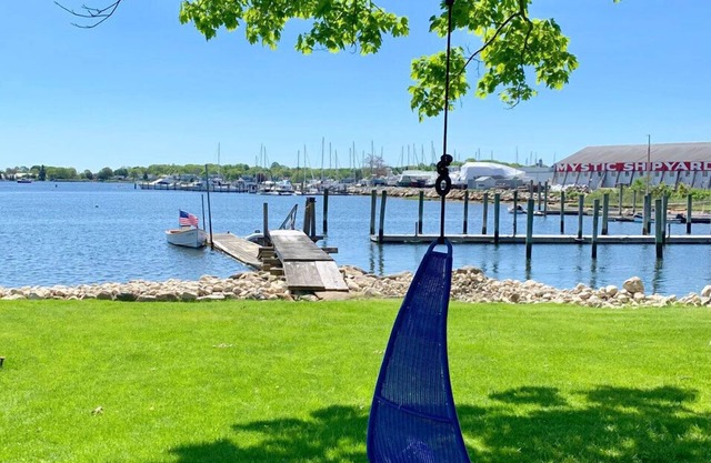 Harbor View Landing