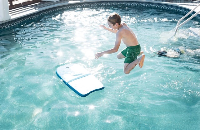 Hard to Find Heated Pool, Beachfront