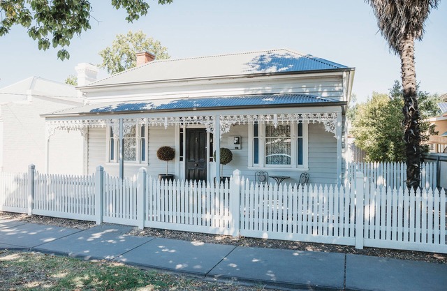 Hargreaves Cottage - close to CBD