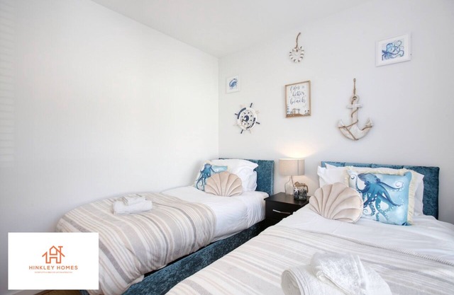 Harvey's Yard Luxury Home-St Ives Beach- free Parking sleeps 6