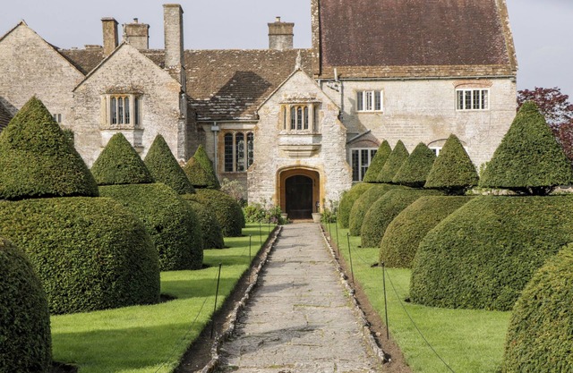 HASELWELL HOUSE, pet friendly, character holiday cottage in Ilminster