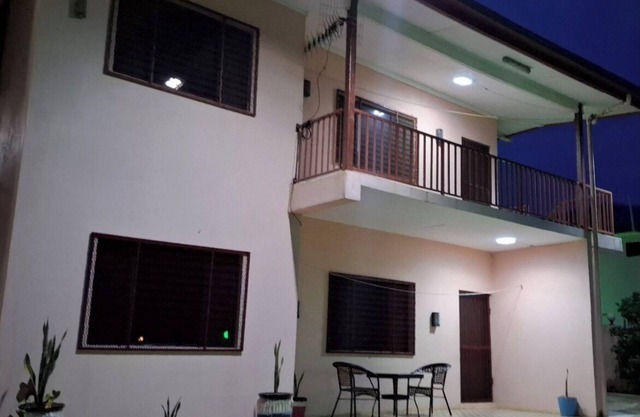 HASMATULLAH HOLIDAY APARTMENT 2-bedroom with WiFi & AC in delightful Sigatoka