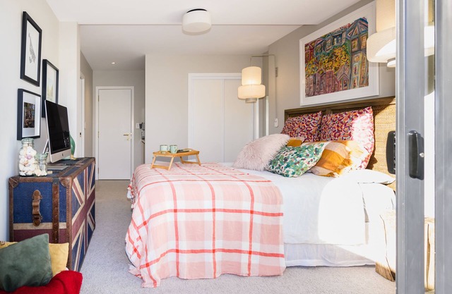 Have a break close to the beach .