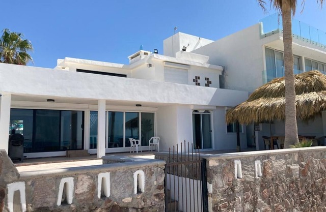 Have a delightful stay in Casa Xol y Mar