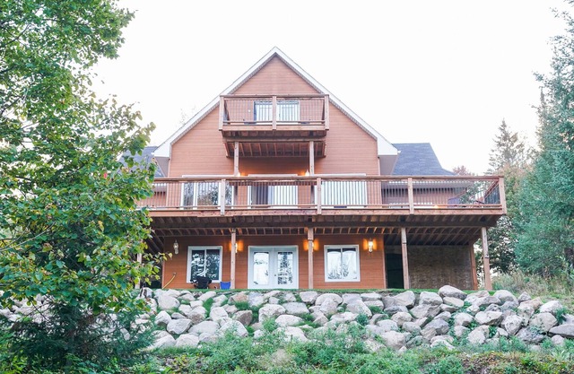 Haven of Peace between Tremblant and Montebello