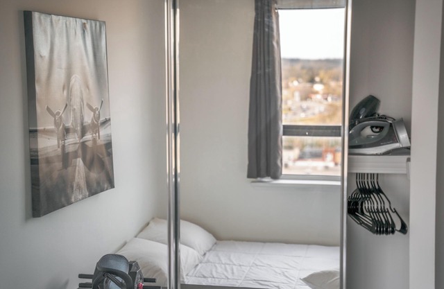 Heart of Brantford. Your Home Away From Home!