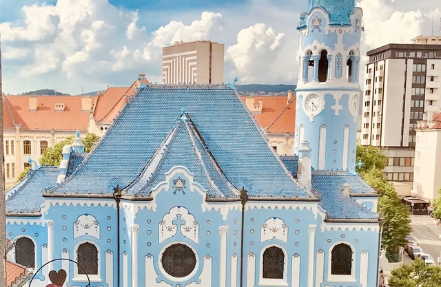 Heart of Bratislava-Blue Church views-Sleeps 5-6.